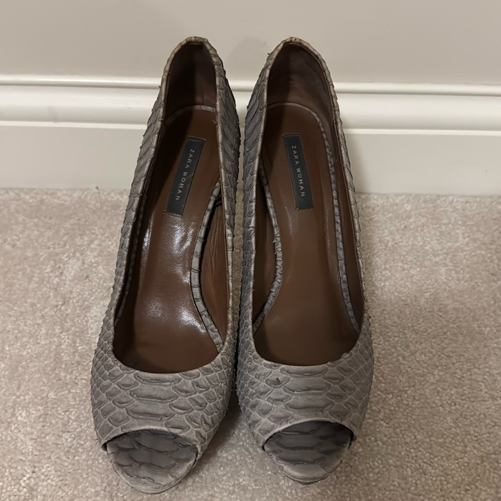 Zara Python Gray 4” Platform Peep Toe Heel - image 1